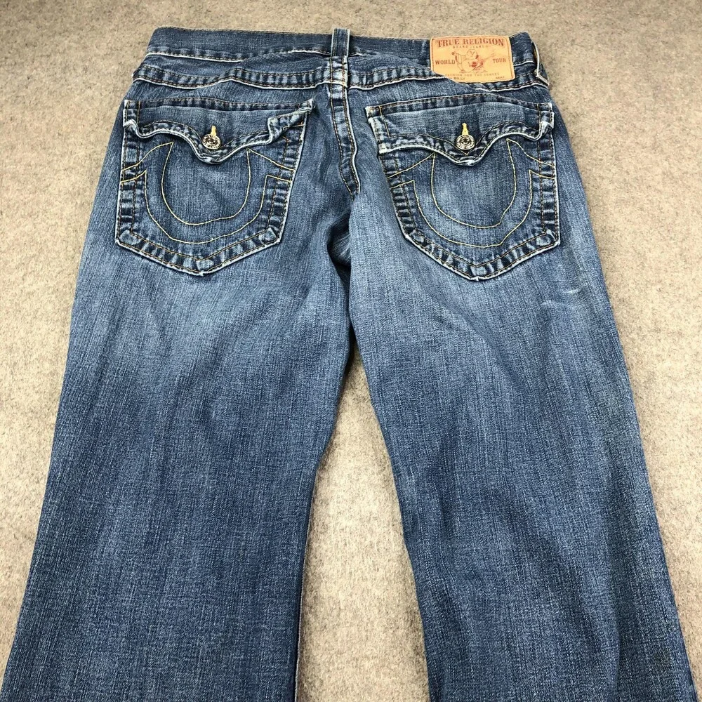 True Religion Billy Jeans Mens 33x34 Blue Medium Wash Bootcut USA Denim Pants